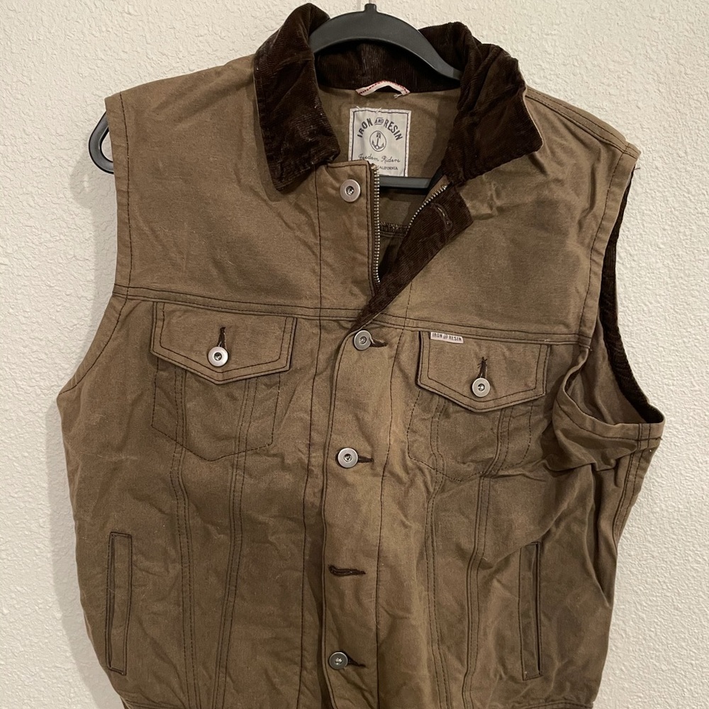 Iron & Resin Rambler Vest